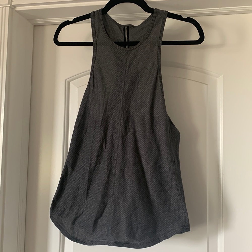 Lululemon racer back houndstooth tank size 6